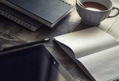 多特正与曼城商谈鲍勃转会，还有其他俱乐部对球员感兴趣